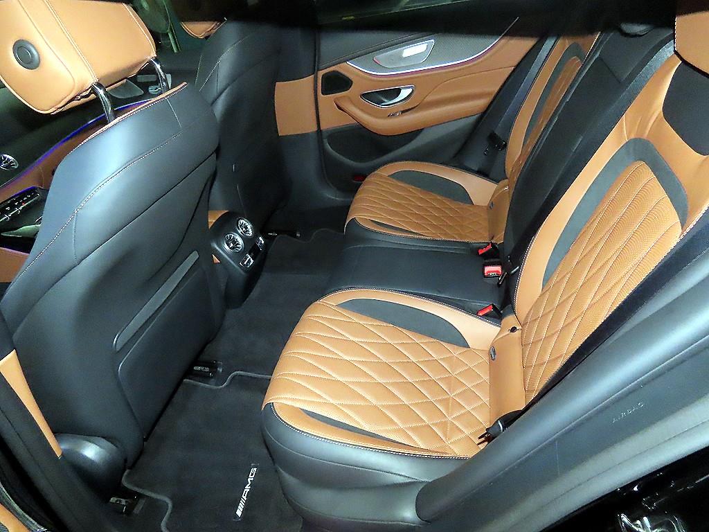Mercedes Benz AMG GT - Vista 7