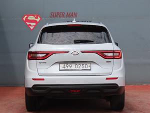 SAMSUNG QM6 - Vista 8