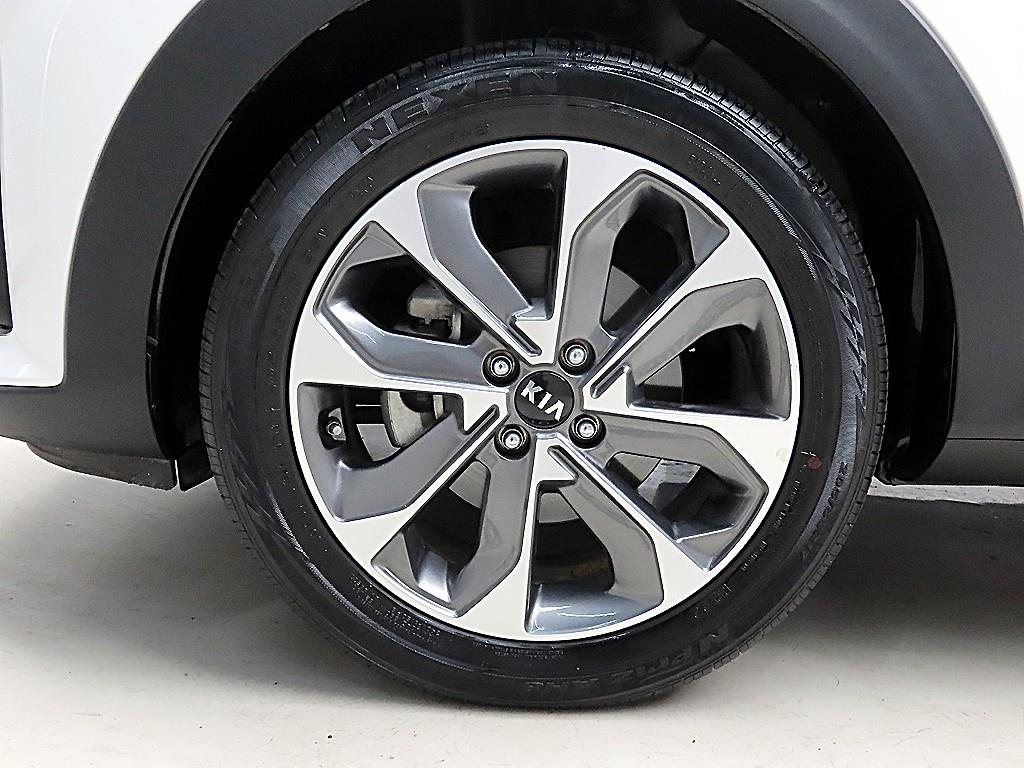 KIA Stonic 2019 Blanco - Importación desde Corea - HF Imports Iquique - Foto 19