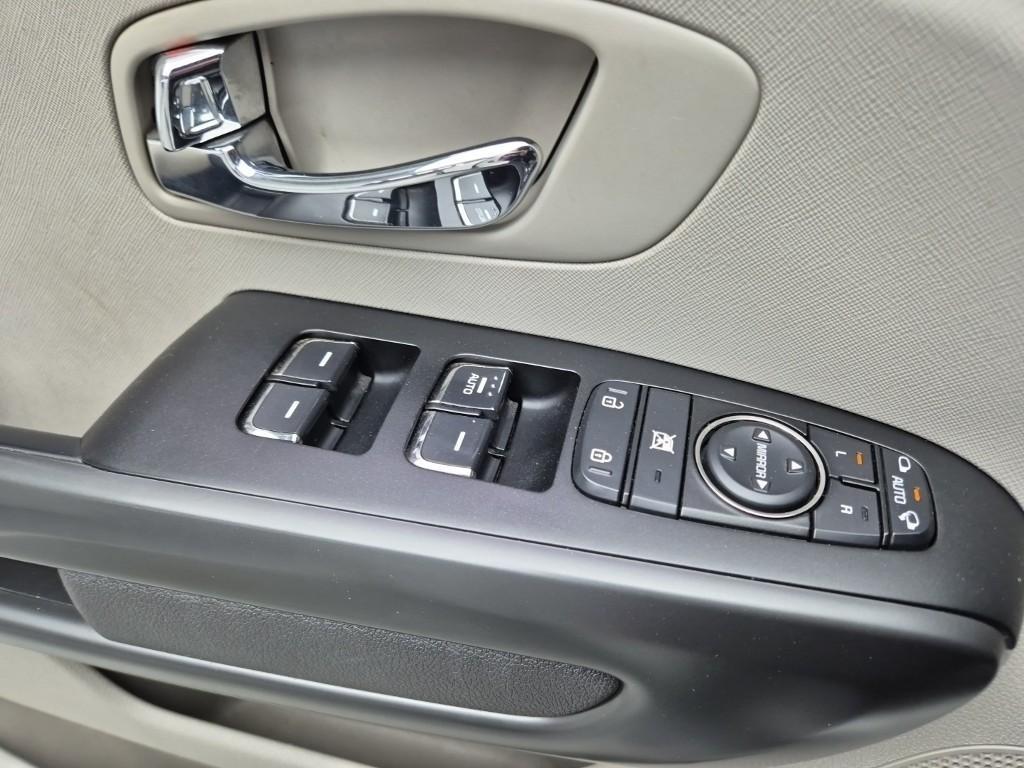 KIA Carnival 2018 Blanco - Importación desde Corea - HF Imports Iquique - Foto 18
