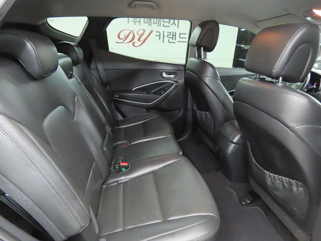 HYUNDAI Santa Fe - Vista 6