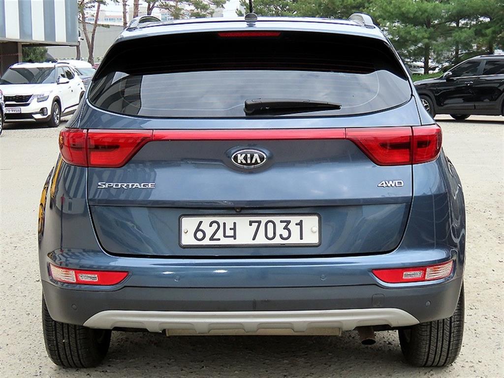 KIA Sportage - Vista 4