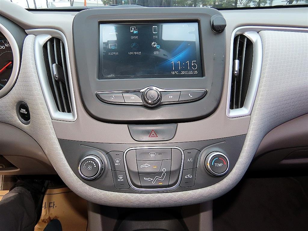 Chevrolet Malibu 2017 Negro - Importación desde Corea - HF Imports Iquique - Foto 13