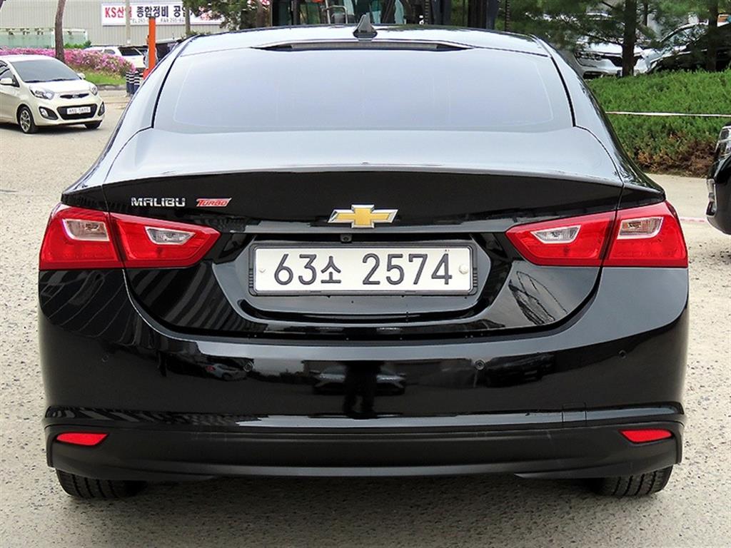 Chevrolet Malibu - Vista 4
