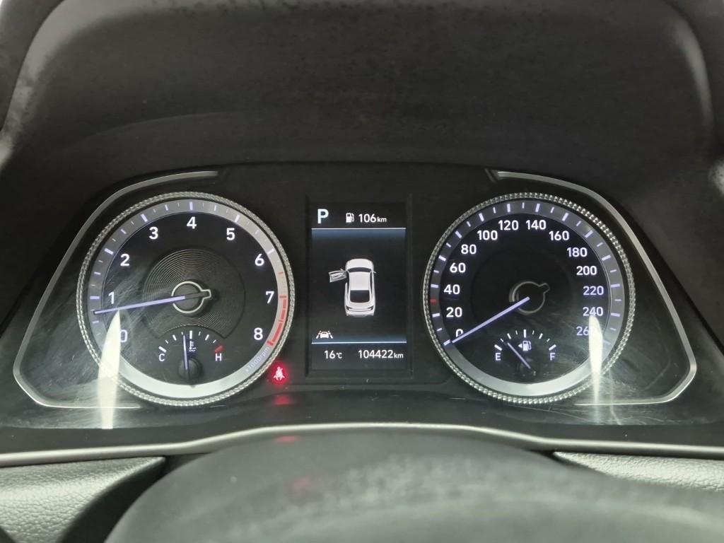 HYUNDAI Sonata - Vista 6