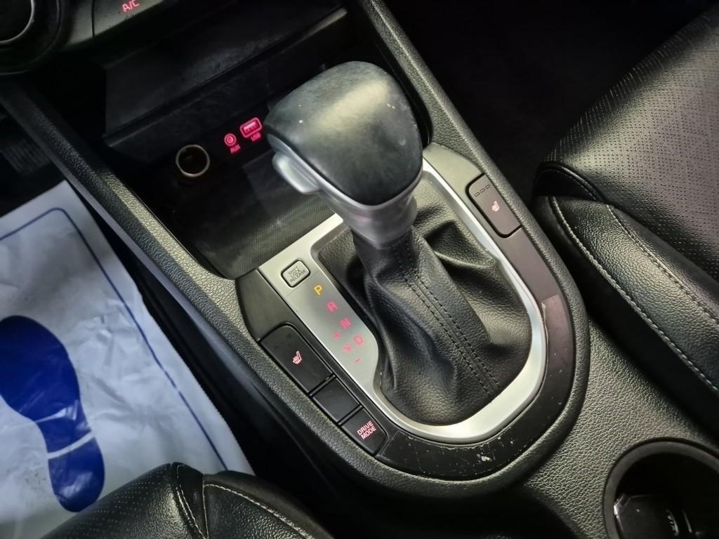 KIA K3 2021 Negro - Importación desde Corea - HF Imports Iquique - Foto 13