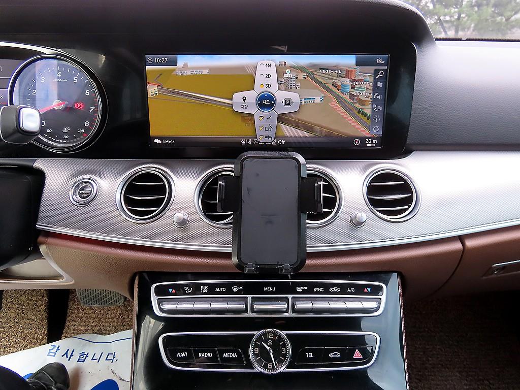 Mercedes Benz E class 2019 Blanco - Importación desde Corea - HF Imports Iquique - Foto 13