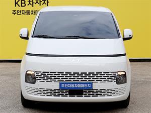 HYUNDAI Staria - Vista 2