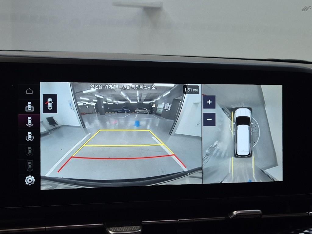 KIA Carnival - Vista 12