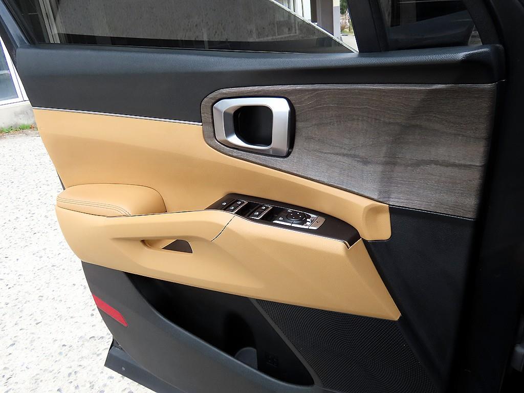 KIA Sorento - Vista 11