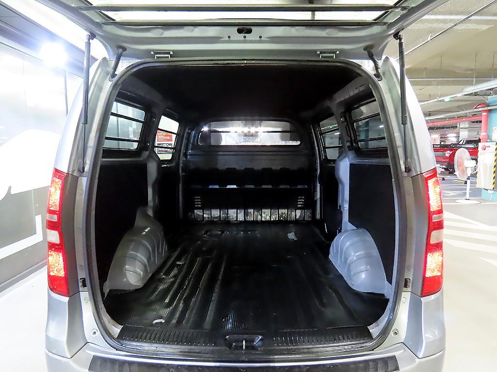 HYUNDAI Starex 2011 Plateado - Importación desde Corea - HF Imports Iquique - Foto 15