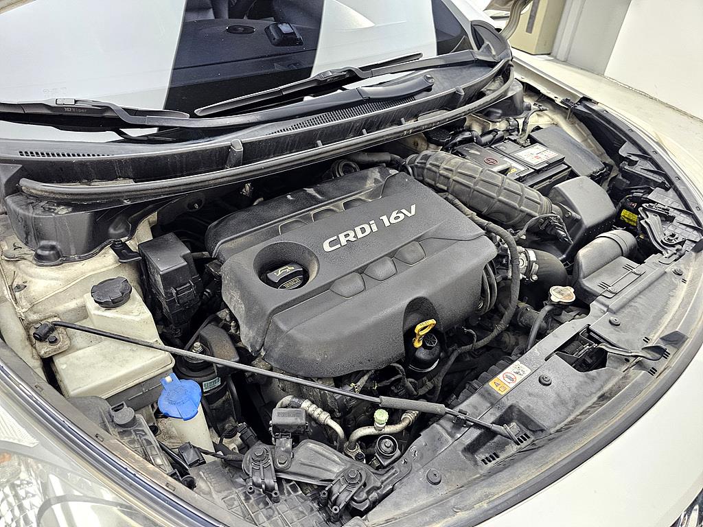 HYUNDAI i30 - Vista 6