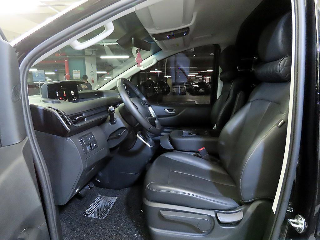 HYUNDAI Staria - Vista 6