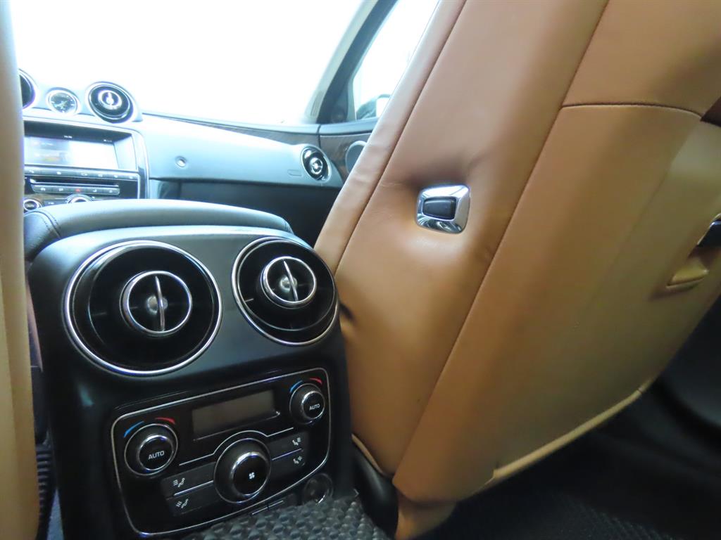 Jaguar XJ 2016 - Importación desde Corea - HF Imports Iquique - Foto 7