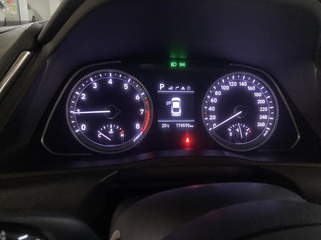 HYUNDAI Sonata - Vista 7