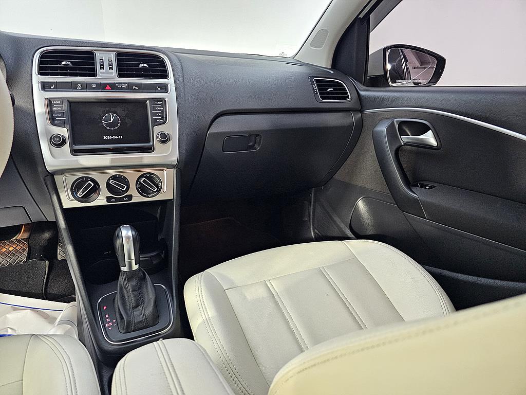 Volkswagen polo - Vista 10
