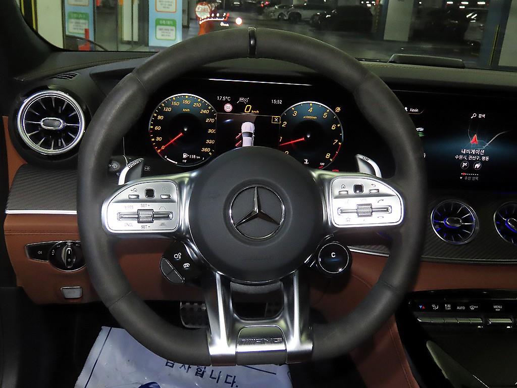Mercedes Benz AMG GT - Vista 8