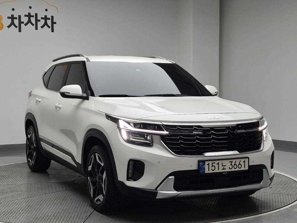 KIA Seltos - Vista 4