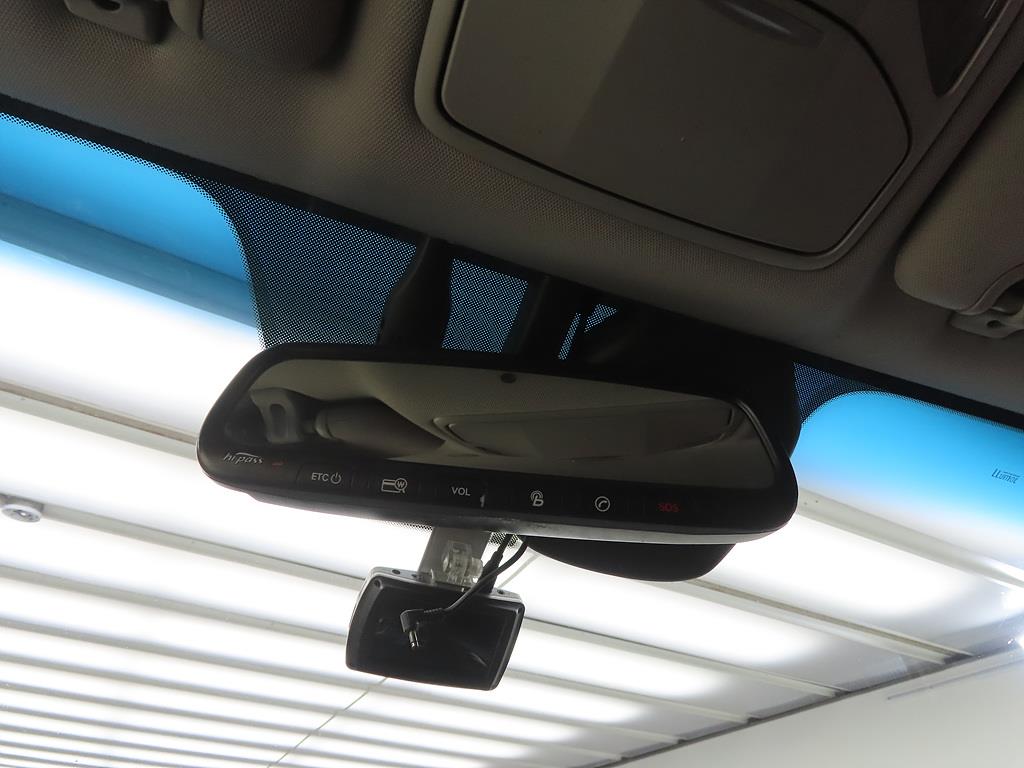 HYUNDAI Maxcruz - Vista 12