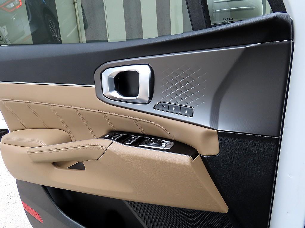 KIA Sorento - Vista 11