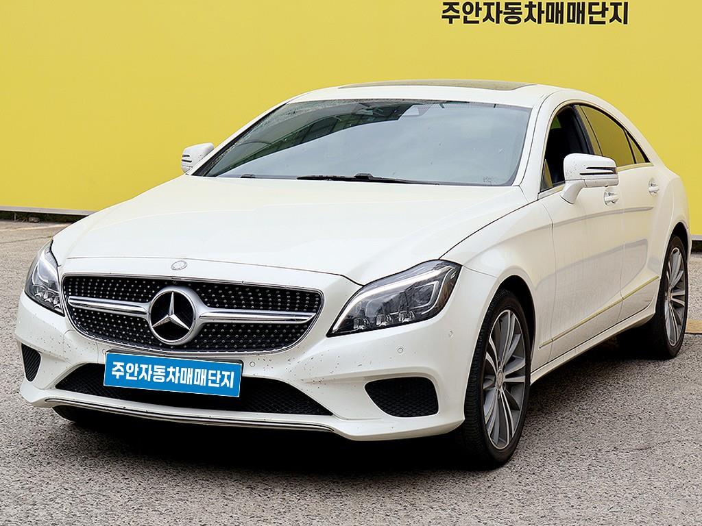 Mercedes Benz CLS Class - Vista 3