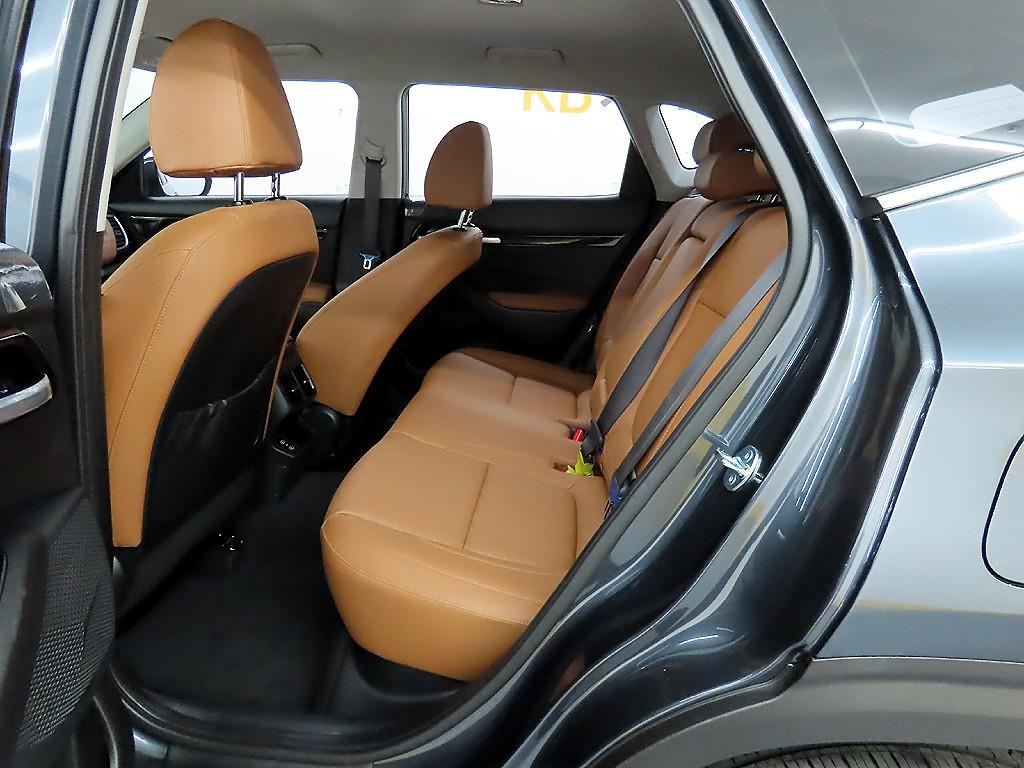 KIA Seltos - Vista 6