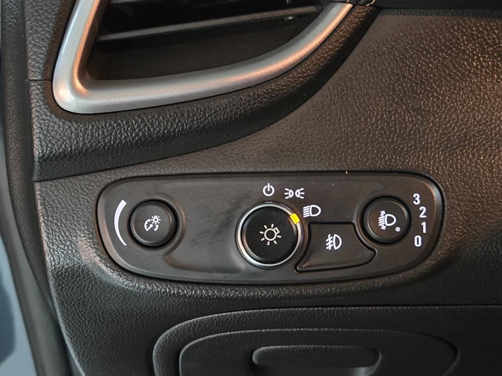 Chevrolet Trax 2020 Gris - Importación desde Corea - HF Imports Iquique - Foto 15