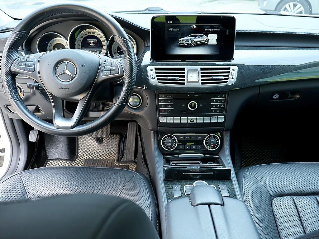 Mercedes Benz CLS Class - Vista 9