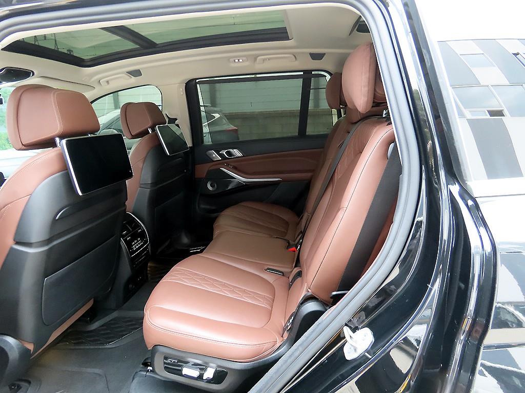 BMW X7 - Vista 6
