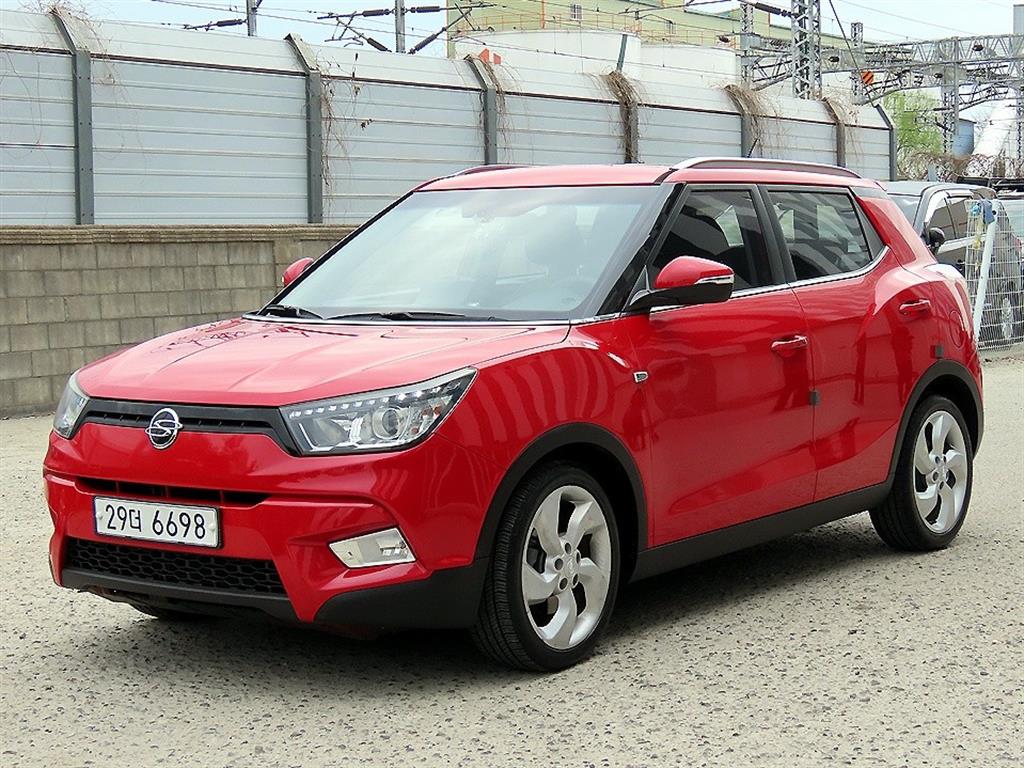 Ssangyong Tivoli - Vista 2