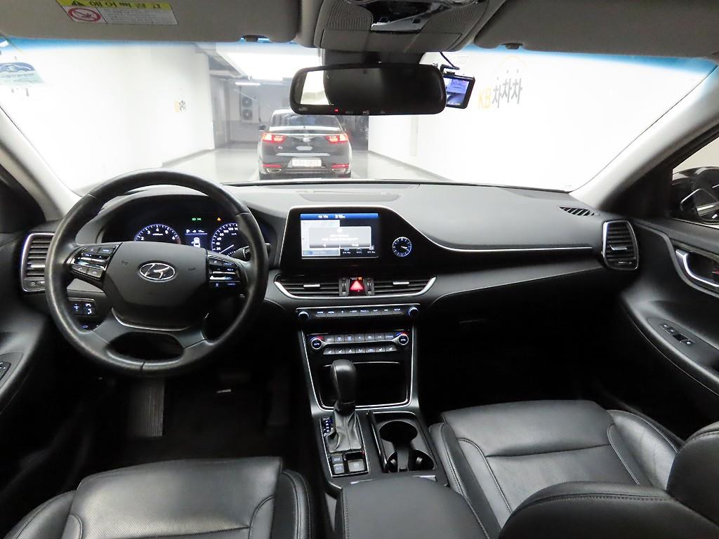 HYUNDAI Grandeur - Vista 6