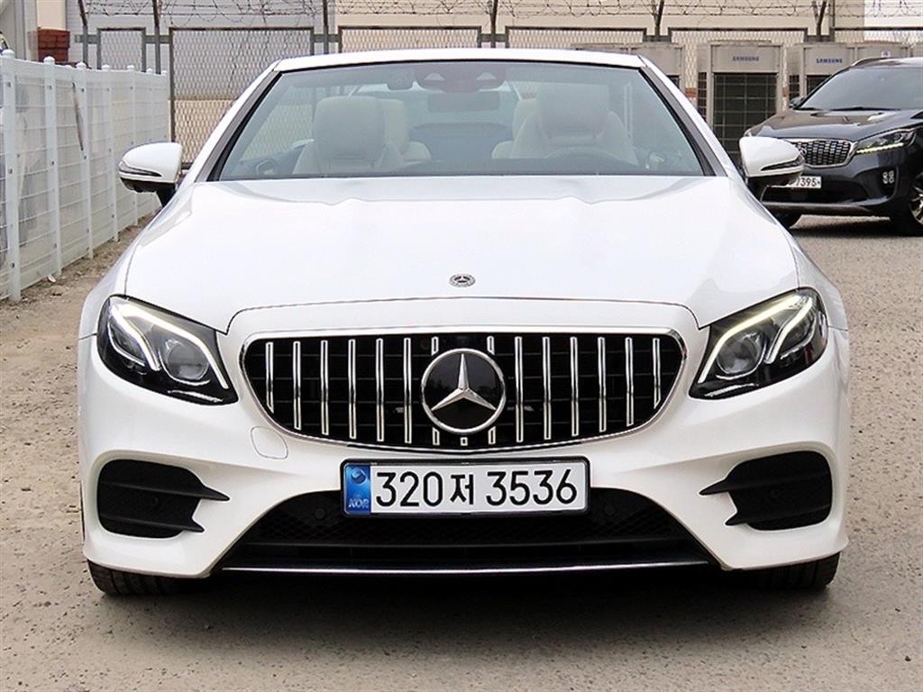 Mercedes Benz E class - Vista 5