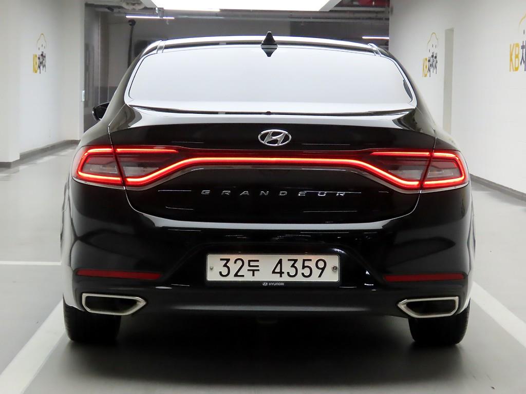 HYUNDAI Grandeur - Vista 3