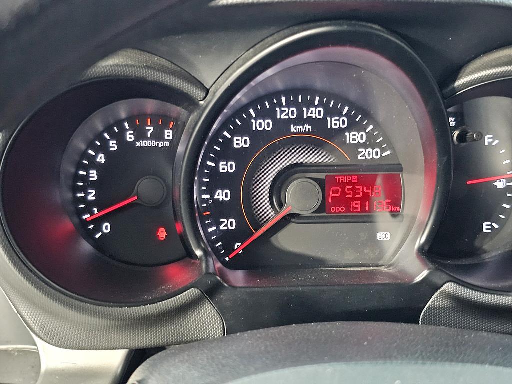 KIA Ray - Vista 7