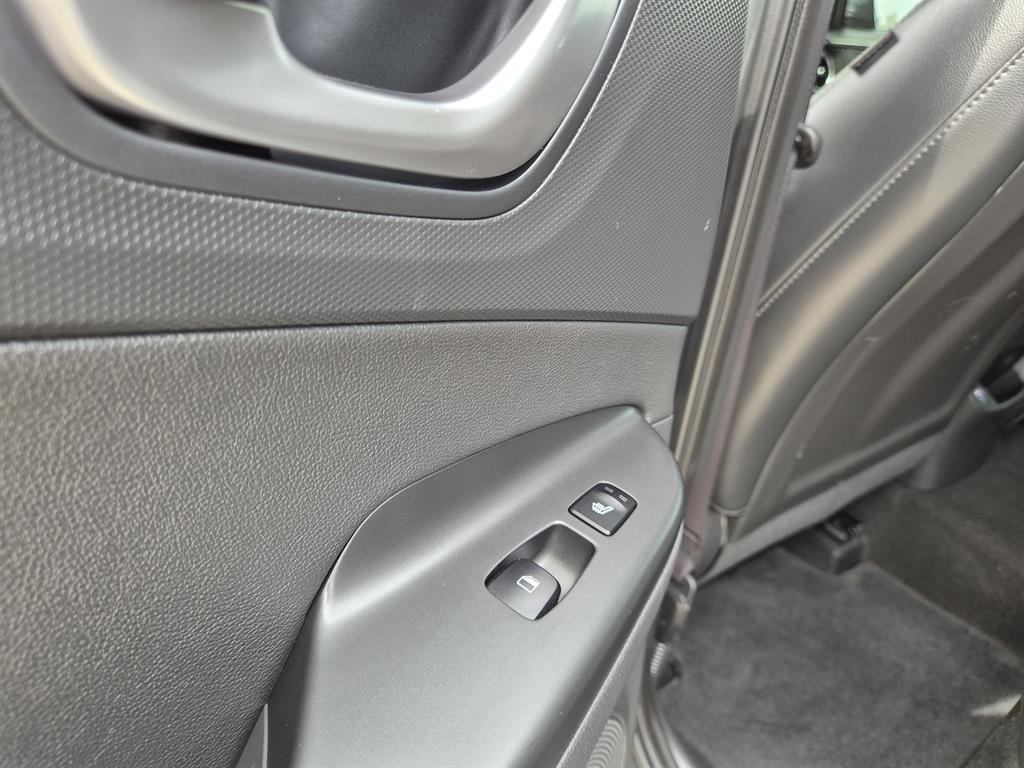 HYUNDAI Kona - Vista 10