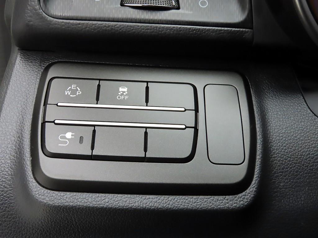 Ssangyong Tivoli 2016 Blanco - Importación desde Corea - HF Imports Iquique - Foto 13