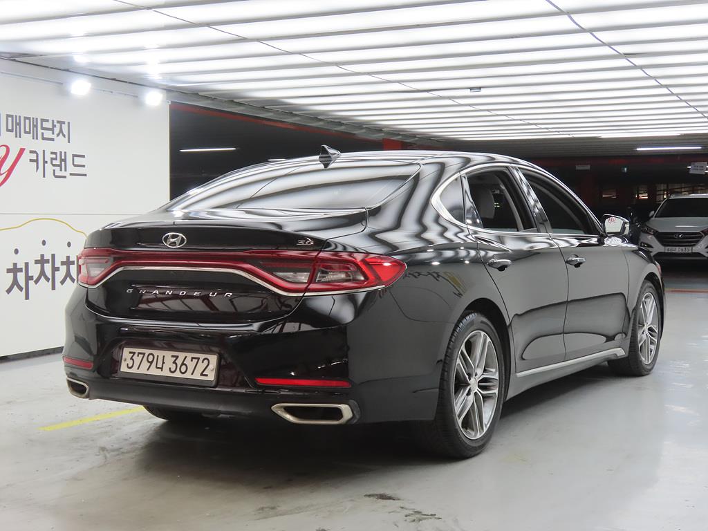 HYUNDAI Grandeur - Vista 4