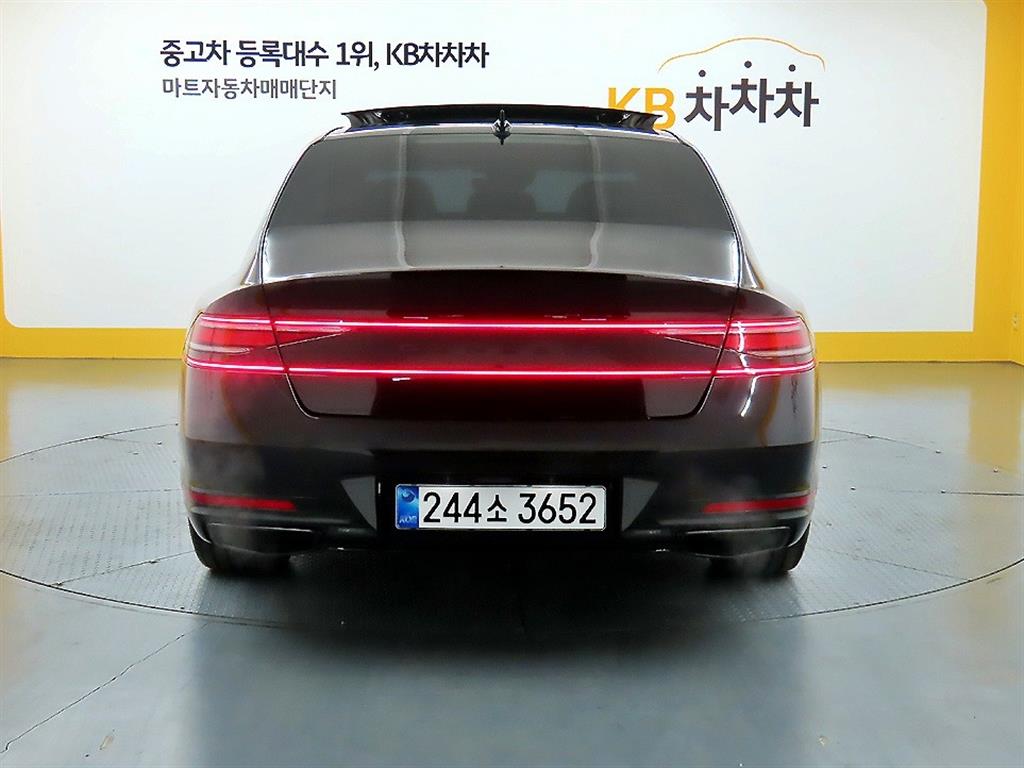 Genesis G90 - Vista 3