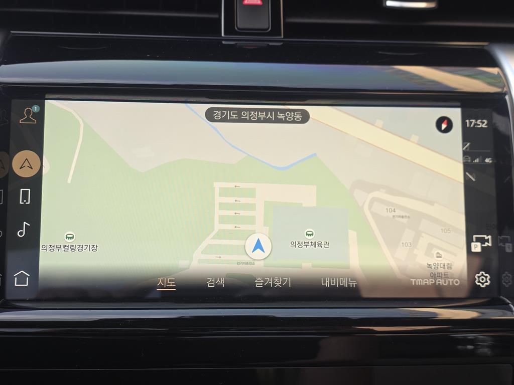 Land Rover Discovery Sports - Vista 12