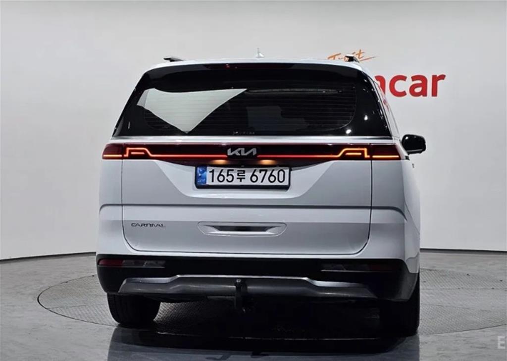 KIA Carnival - Vista 4