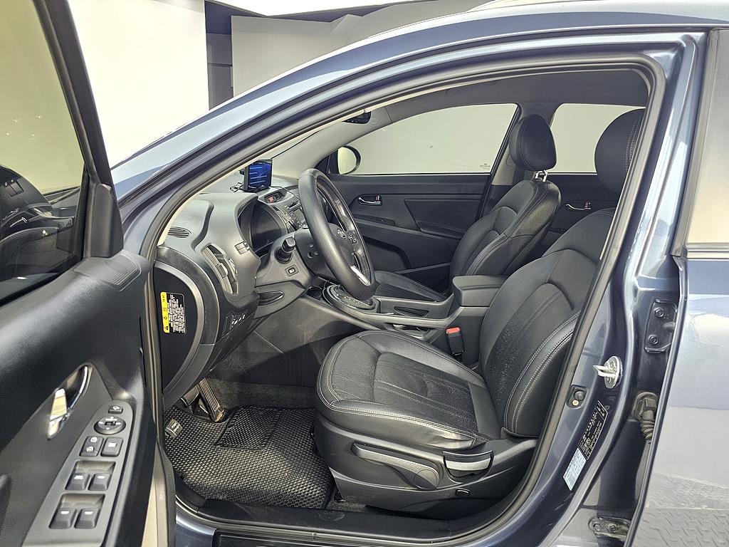 KIA Sportage - Vista 8