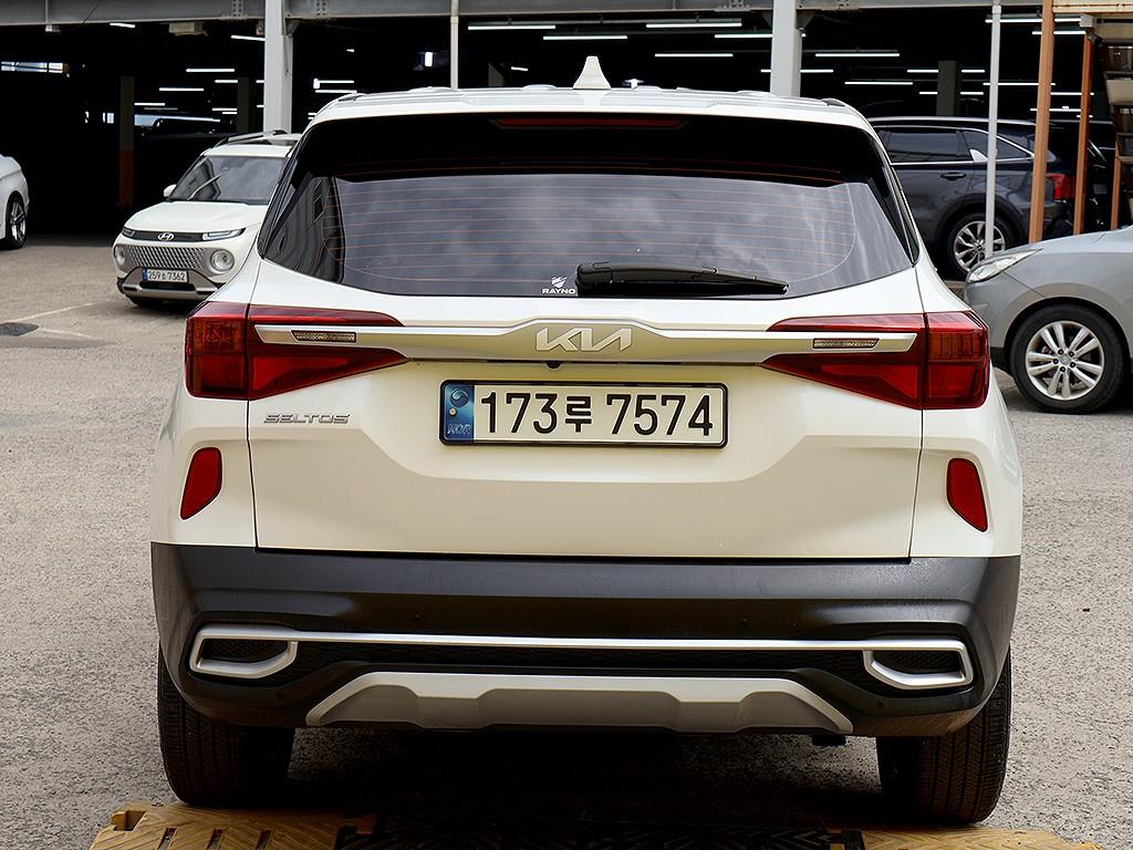 KIA Seltos - Vista 5