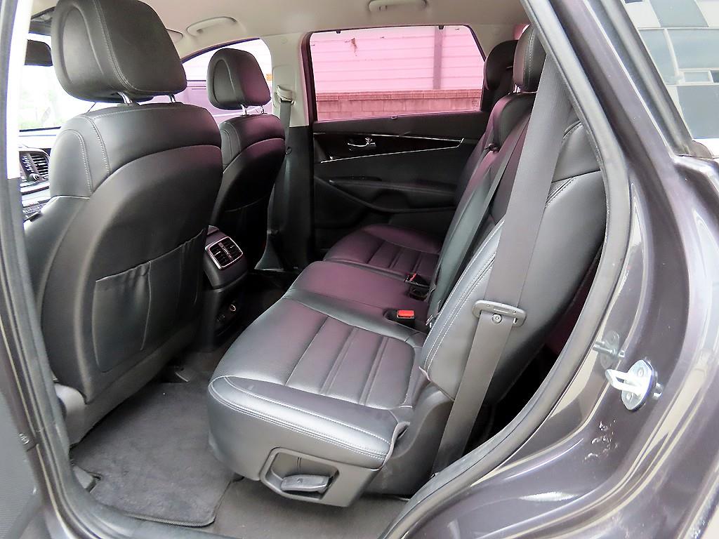 KIA Sorento - Vista 6