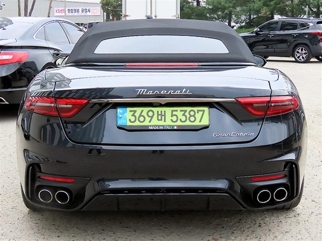 Maserati Gran Cabrio - Vista 4