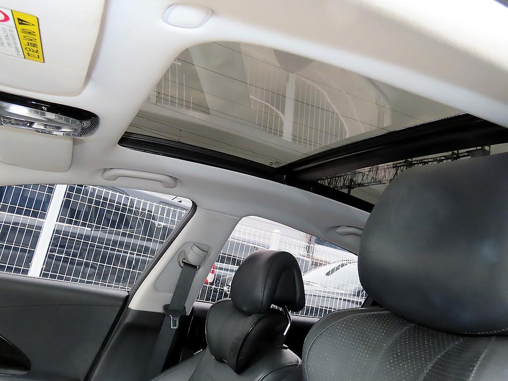 HYUNDAI Grandeur 2011 Blanco - Importación desde Corea - HF Imports Iquique - Foto 17