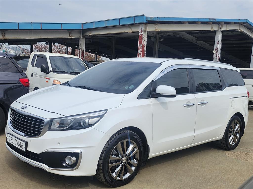 KIA Carnival - Vista 2