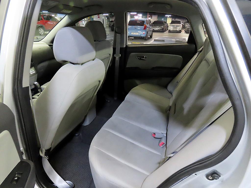 HYUNDAI Avante - Vista 7