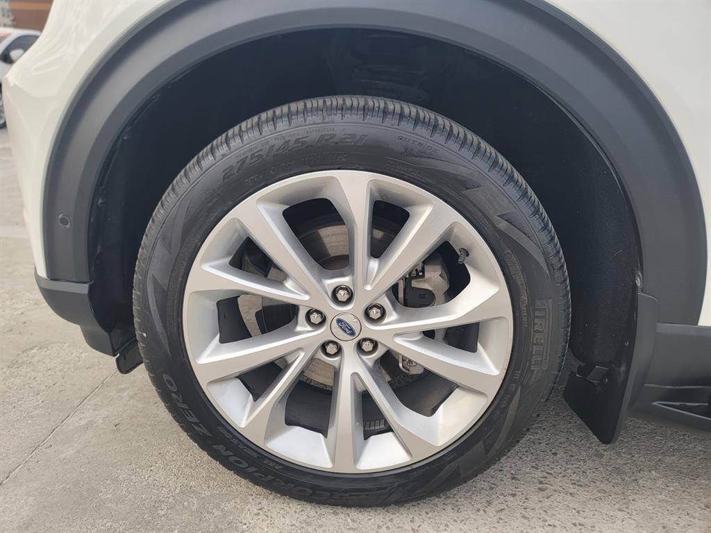 Ford Explorer - Vista 6