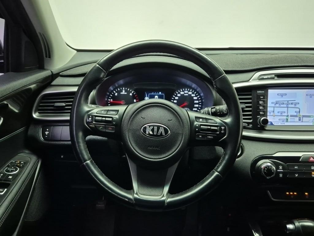 KIA Sorento - Vista 9