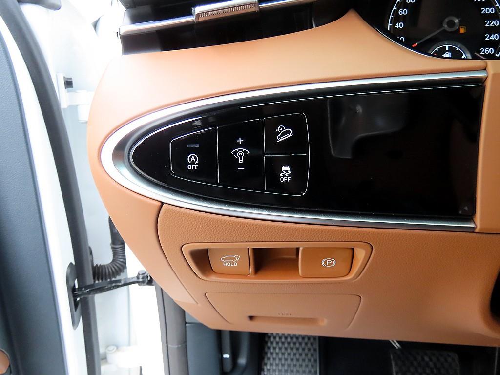 Genesis GV70 - Vista 12